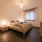 Truemmelbach, Comfortabl & Cozy, Private Terrace With Views Lauterbrunnen