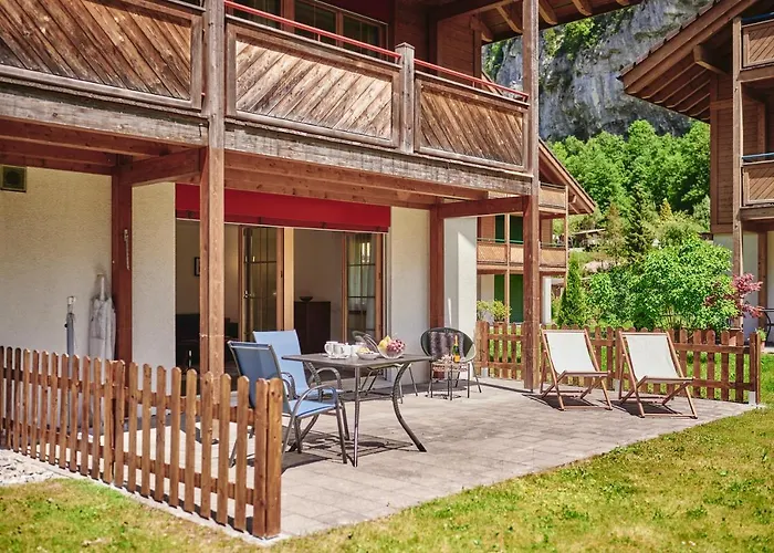 Truemmelbach, Comfortabl & Cozy, Private Terrace With Views * Lauterbrunnen