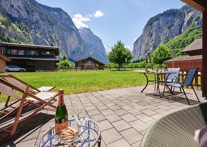 Truemmelbach, Comfortabl & Cozy, Private Terrace With Views * Lauterbrunnen