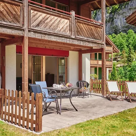 Truemmelbach, Comfortabl & Cozy, Private Terrace With Views * Lauterbrunnen