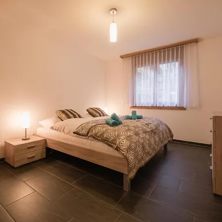 Truemmelbach, Comfortabl & Cozy, Private Terrace With Views Lauterbrunnen