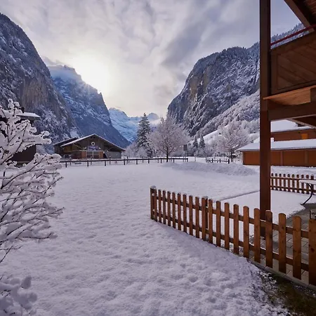 Truemmelbach, Comfortabl & Cozy, Private Terrace With Views * Lauterbrunnen